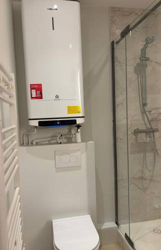 WC à Paris 17  rénovation moderne 