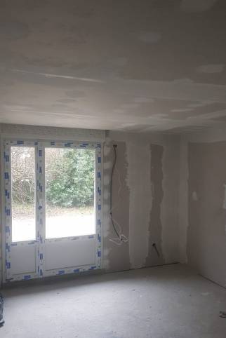 Finitions en cours - architecte 73, maçon 73, plaquiste 73, électricien 73, plombier 73, menuisier 73, peintre 73, carreleur 73, charpentier 73, couvreur 73