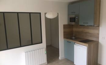 Pose d'une cloison séparative dans un appartement à Nantes 44