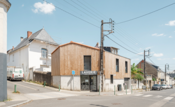 Surélévation d'une maison pour créer un commerce et un logement à Vertou (44120)