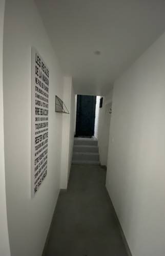 Couloir de distribution rez- de-chaussée 