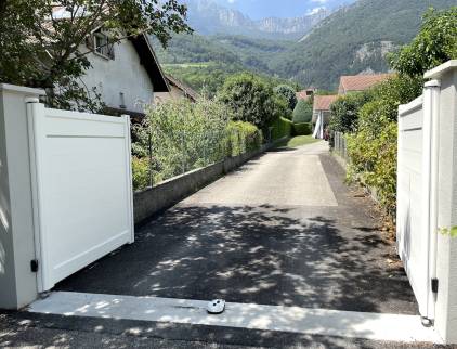 après travaux, nouveau portail