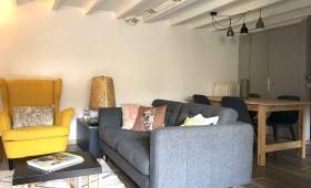 Salon rénové à Nanterre après réagencement des espaces