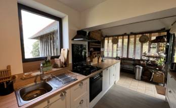 La nouvelle fenêtre dans la cuisine