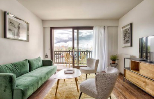 Vue vers la baie vitrée