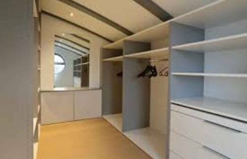 dressing sur-mesure sous les combles à Clamart
