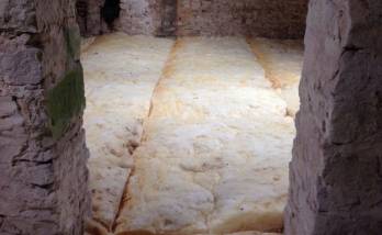 Rouleaux de laine de verre en combles perdus