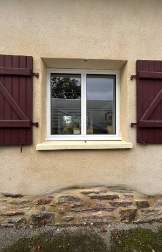 pose fenêtres modernes façade longère Bruz
