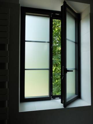 Neuville sur Saône (69250) : Remplacement des menuiseries extérieures par des fenêtres aluminium avec double vitrage haute isolation