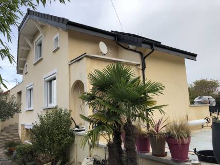 Maison après rénovation de la couverture (Brunoy 918000)