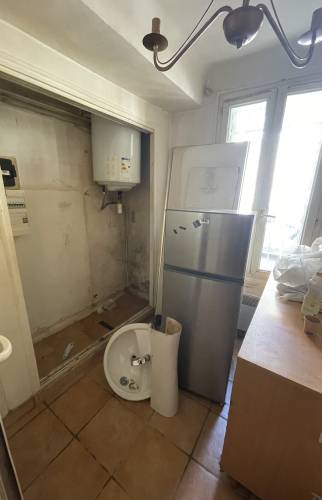 appartement en rénovation - travaux cuisine et salle d'eau ( (13000)