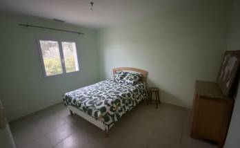 chambre éclairée maison proche d'Ales La Maison Des Travaux Alès