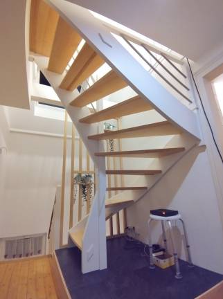 Escalier bois bi-color et claustra sur mesure à Brunstatt