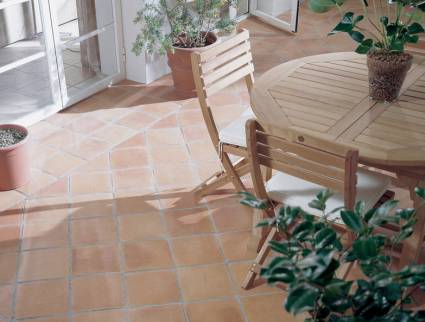 Terrasse extérieure en pierre Chenôve