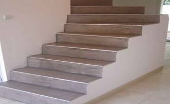 L'escalier en béton ciré