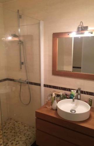 Meuble vasque avec son miroir - Nantes 44