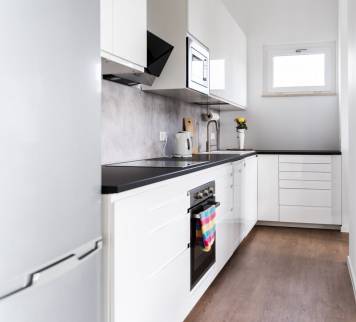 Cuisine couloir après pose Fontaine-lès-Dijon 