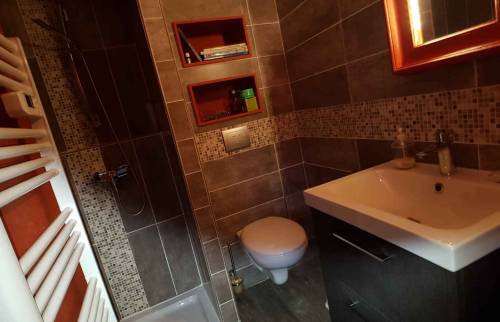 èche-serviette au premier plan - Maillot (89)