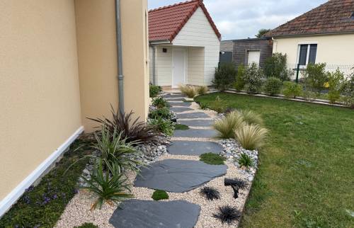 Allée de jardin