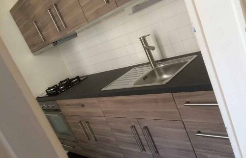 Une cuisine couloir à Auxerre