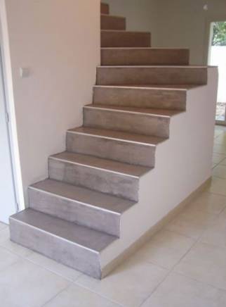 escalier en béton ciré à Anthy-sur-Léman