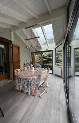 un très joli carrelage imitation parquet en bois