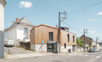 Surélévation d'une maison pour créer un commerce et un logement à Vertou (44120)