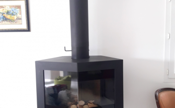 Cheminée moderne à foyer fermé