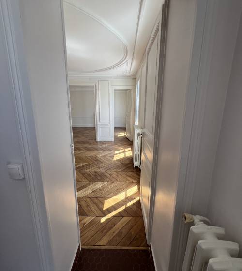 Appartement parisien rénové - Paris 9ème