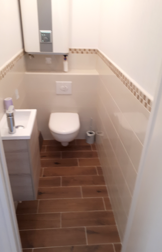 Toilette suspendu et lave main