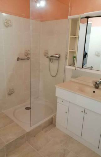 Salle de bain avant