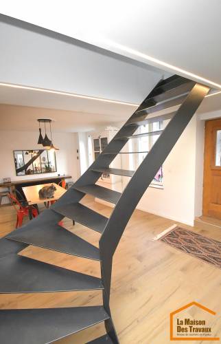 Nouvel escalier Chirens