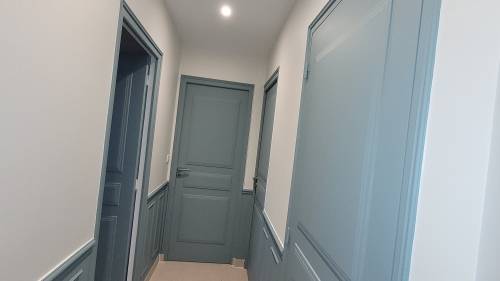 Le couloir remis en peinture