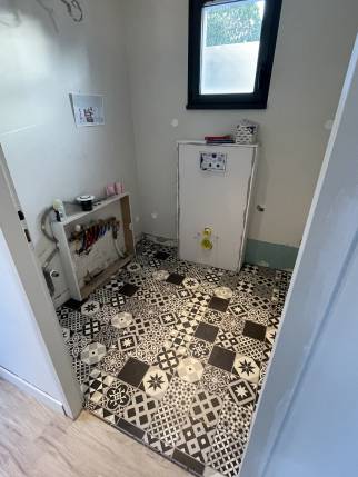 rénovation murs buanderie