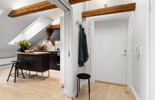 Entrée de la maison après chagement trémi pour ouverte principale près de Saint-Ouen-L’ Aumône (95)