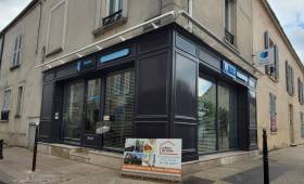  Devanture de locaux professionnels après travaux de ravalement de façade - Brie-Comte-Robert 77170