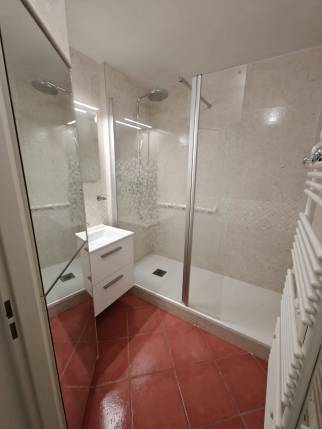Salle de bain rénovée - Nantes Orvault 44