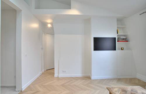 Appartement lumineux tout en blanc - Versailles