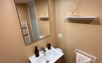 Création de salle de bain avec meuble vasque suspendu - Nantes 44200