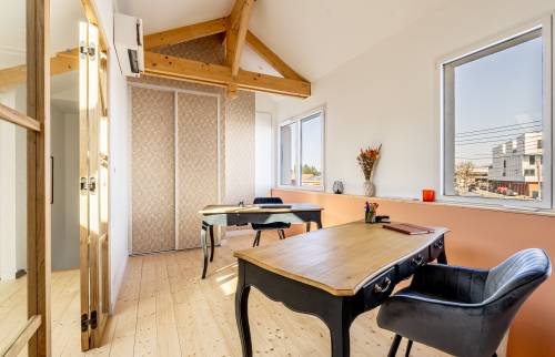 Surélévation de 47 m² de l'agence La Maison des Travaux Vertou