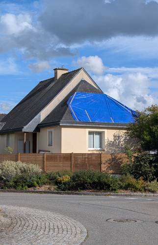 Début du chantier de surélévation de maison à Chartres-de-Bretagne