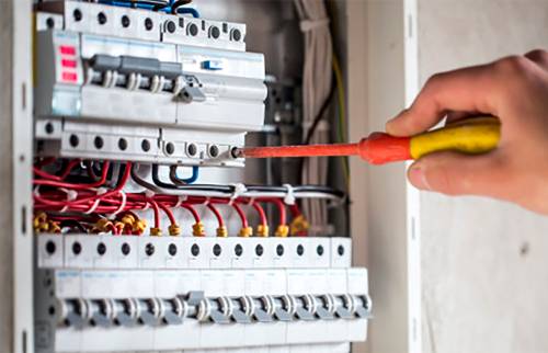 Réalisation d’une installation électrique dans une maison
