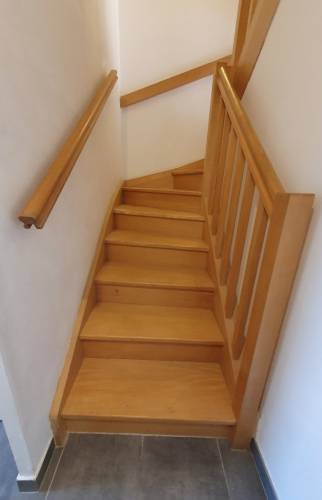 Escalier avant travaux - Zoom sur les marches