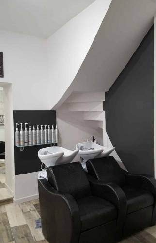 Moment de détente assuré à l'espace shampoing