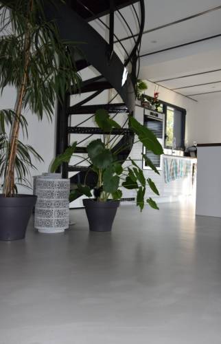 Béton ciré pour un séjour à Cherbourg en Cotentin