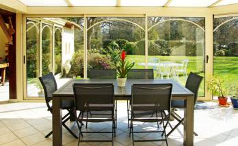 véranda à grande baies vitrées Morlaix (29) photo d'illustration