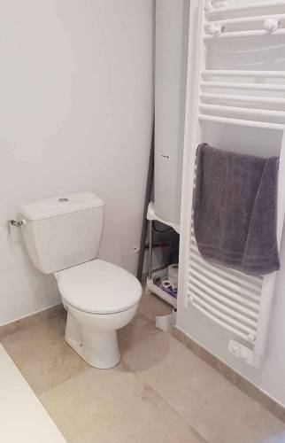 Rénovation de salle de bains avec WC à St Palais près de Royan 17200