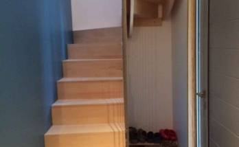 Installation d'un escalier en bois à Deauville