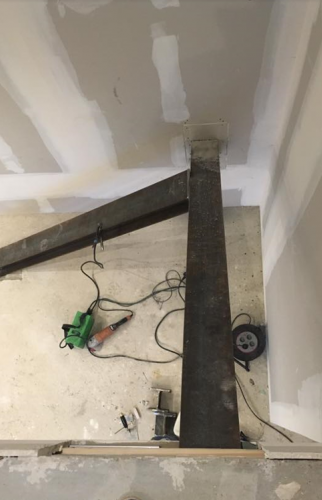 escalier métal limon central