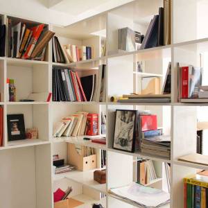 Aménagement intérieur salon, Auvers-sur-Oise - Bibliothèque côté bureau